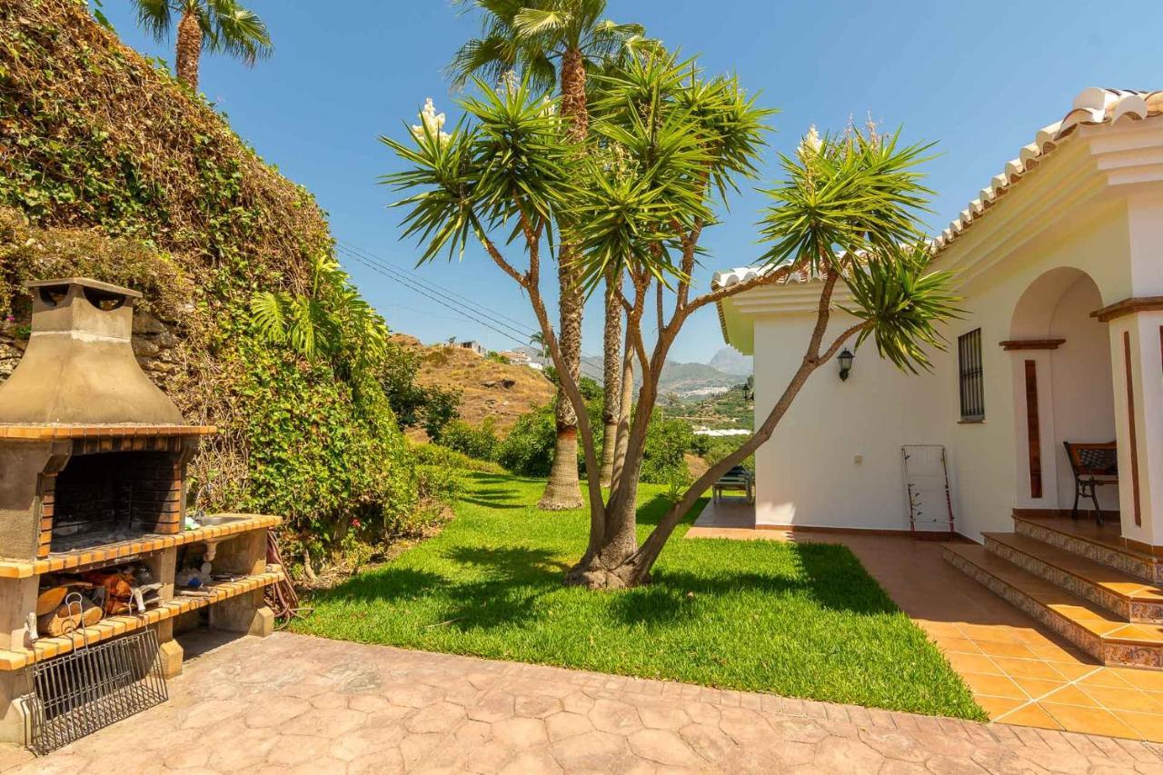 Villa Andalucia: Cerca De Todo, Intimidad Y Espacio Nerja Exteriör bild