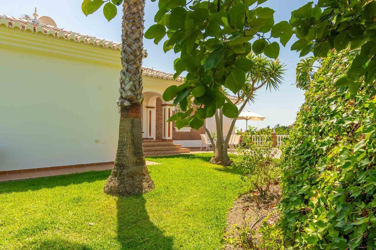 Villa Andalucia: Cerca De Todo, Intimidad Y Espacio Nerja Exteriör bild