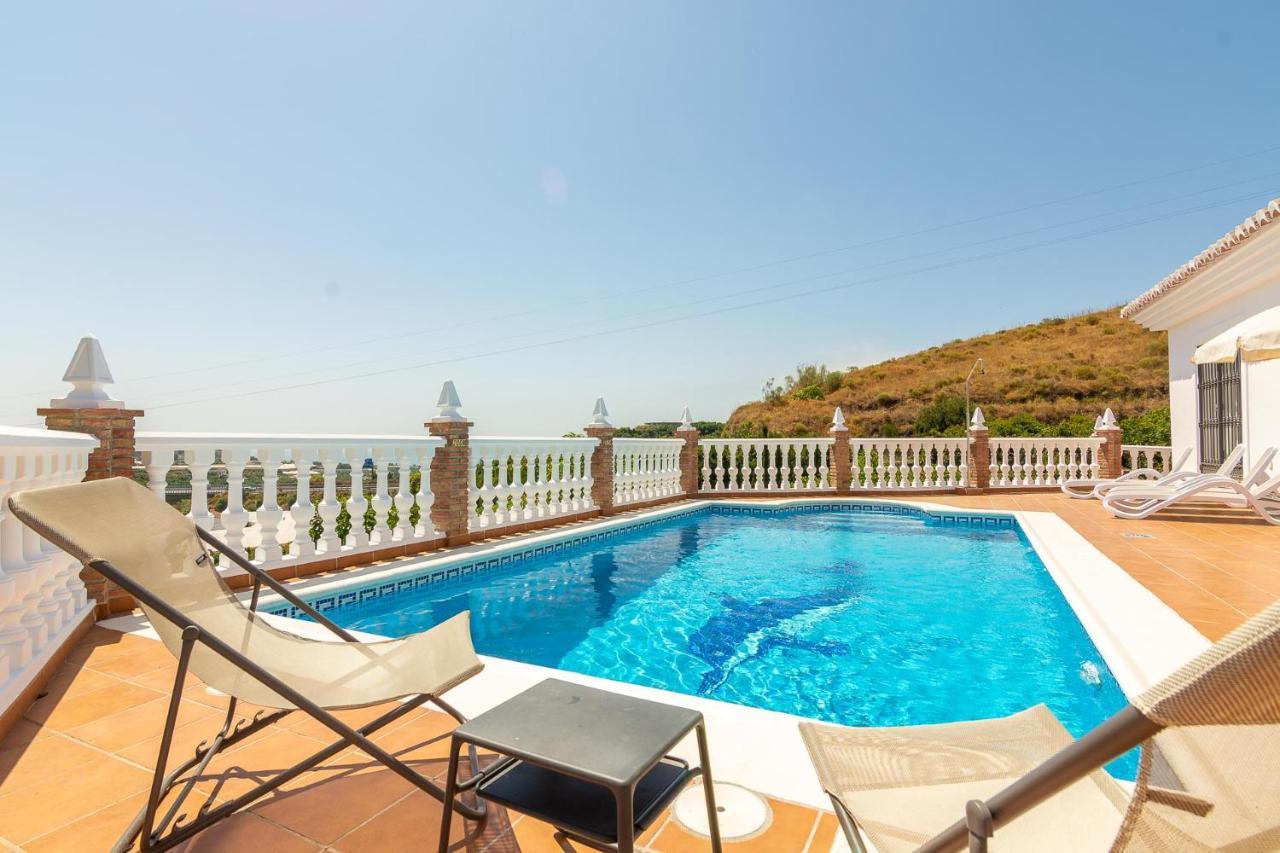 Villa Andalucia: Cerca De Todo, Intimidad Y Espacio Nerja Exteriör bild