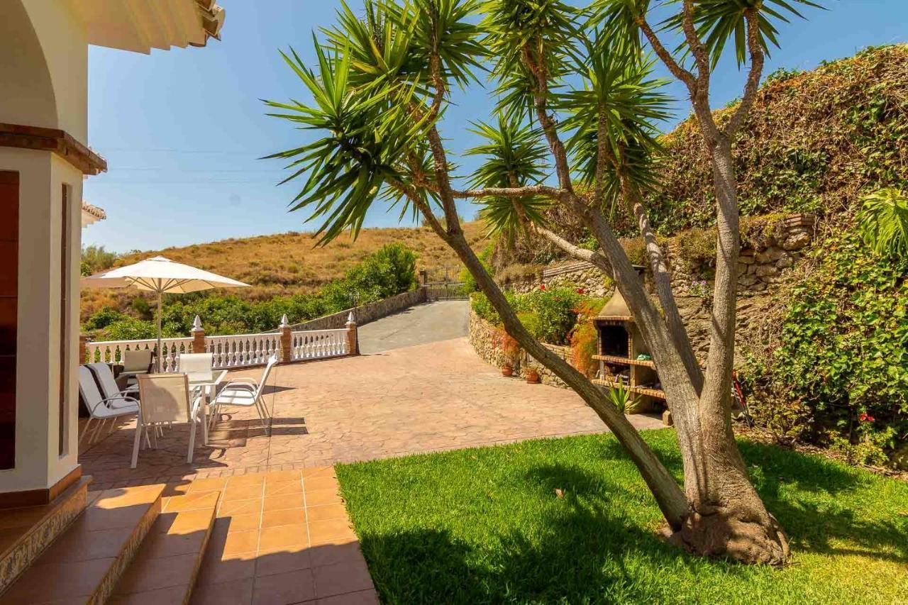 Villa Andalucia: Cerca De Todo, Intimidad Y Espacio Nerja Exteriör bild