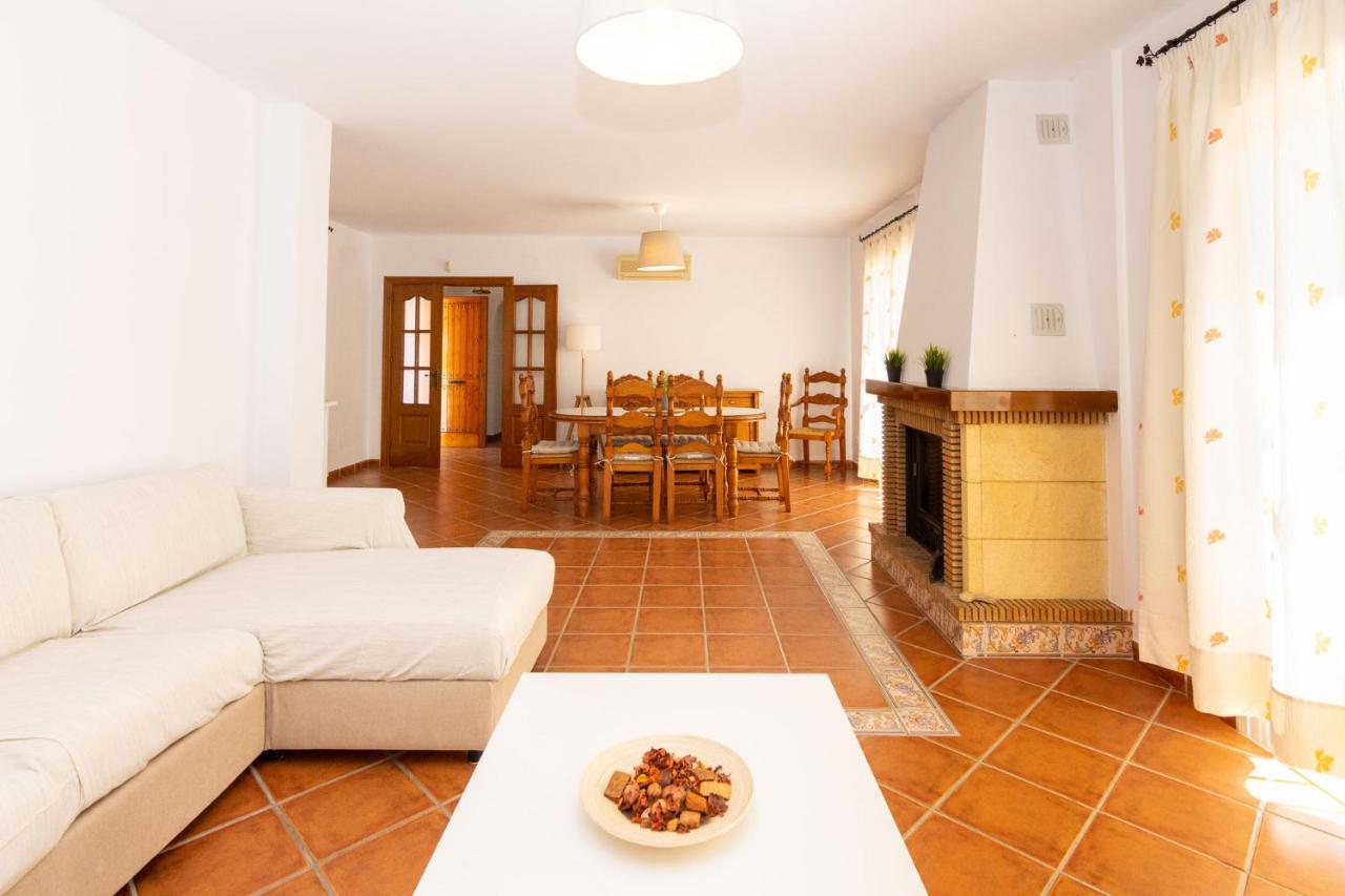 Villa Andalucia: Cerca De Todo, Intimidad Y Espacio Nerja Exteriör bild